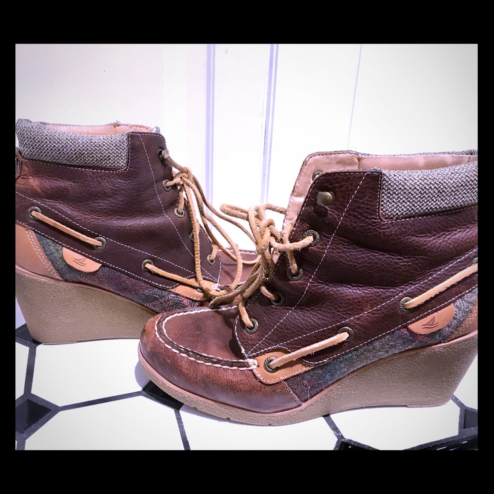 Sperry wedges size 8